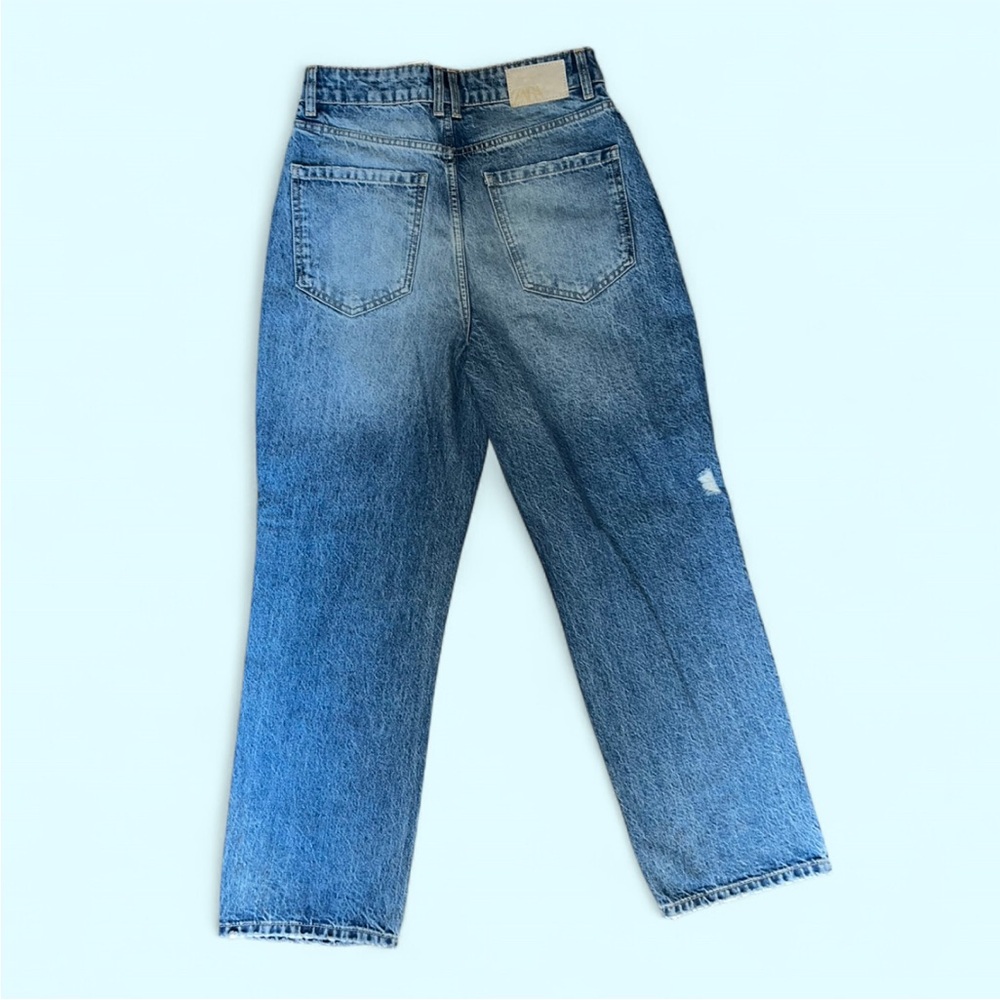 Zara High Rise Distressed Blue Jeans - Picture 3 of 8